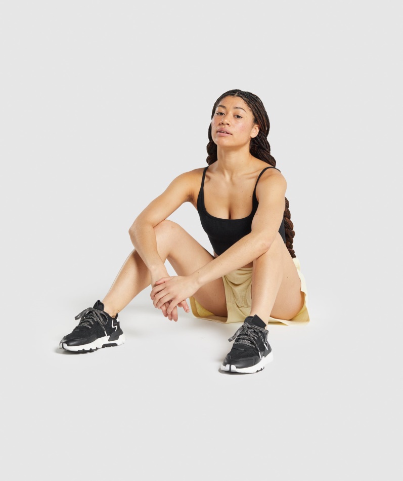 Gymshark Pause Bralette Svart