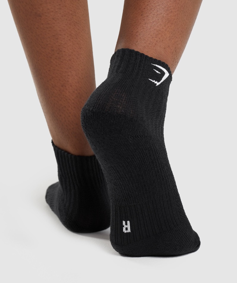 Gymshark Sharkhead Broderte Quarter Sokker 2pk Svart