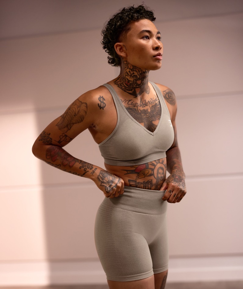Gymshark Vital Sømløs 2.0 V-hals Sports-bh Vaniljebrun Mergel